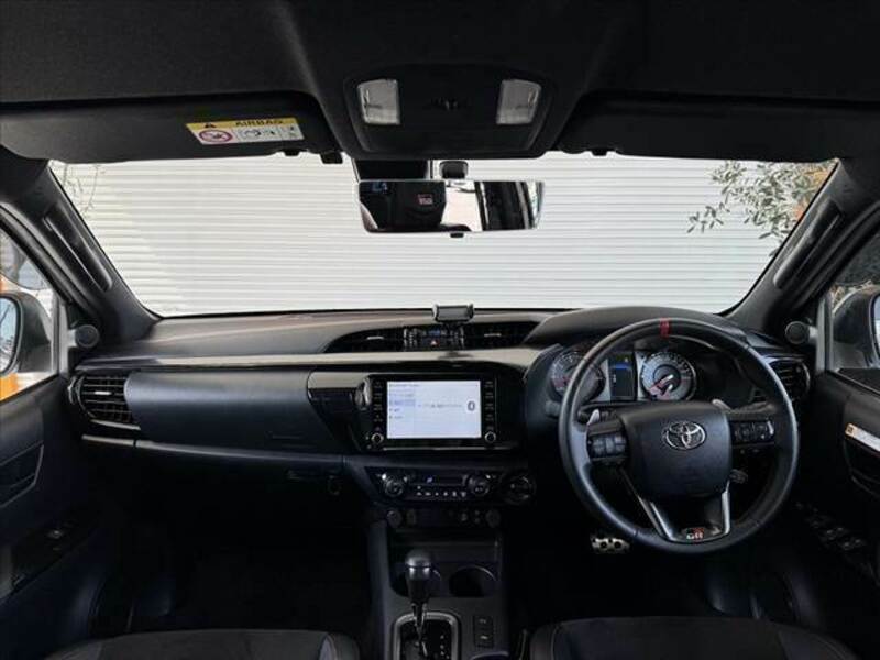 HILUX-1