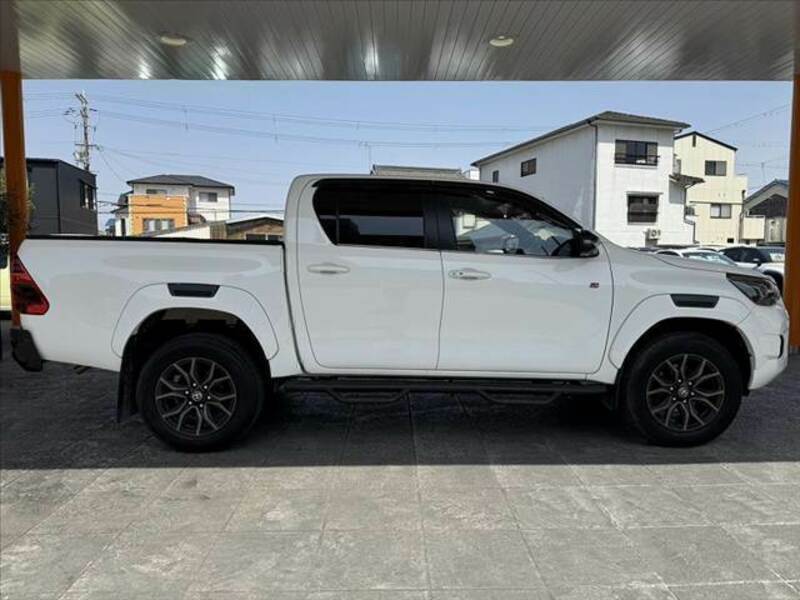 HILUX-9