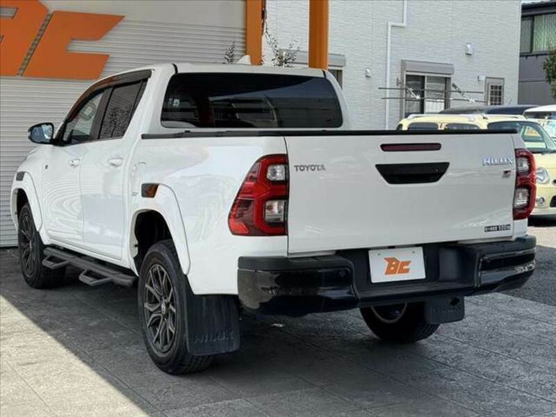 HILUX-10