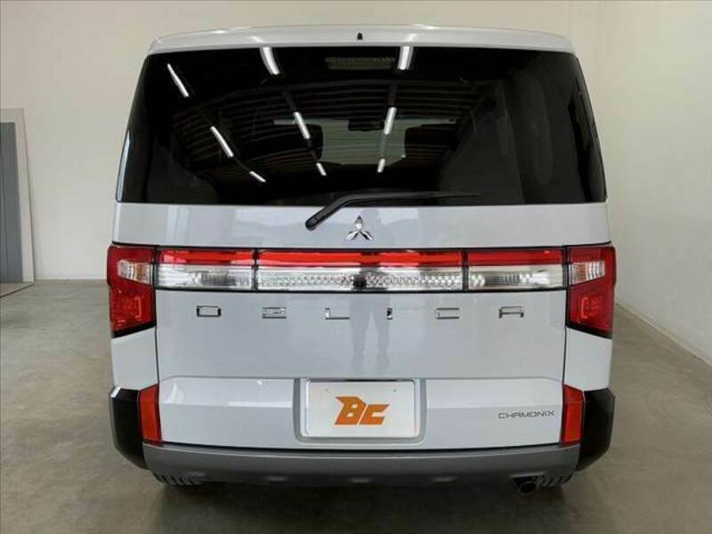 DELICA-13