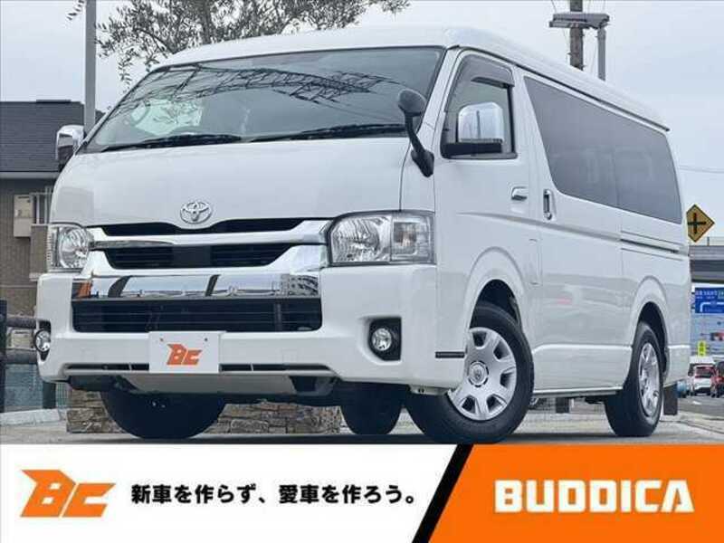 TOYOTA　HIACE VAN