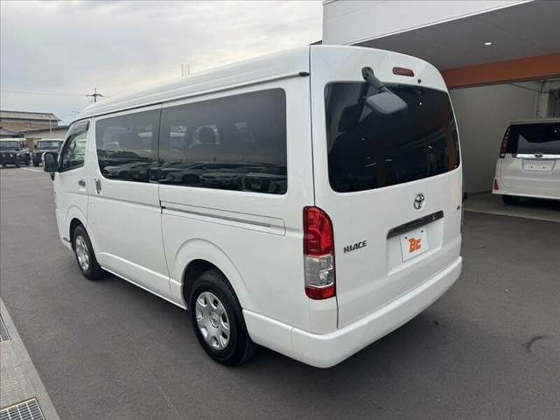 HIACE VAN-12