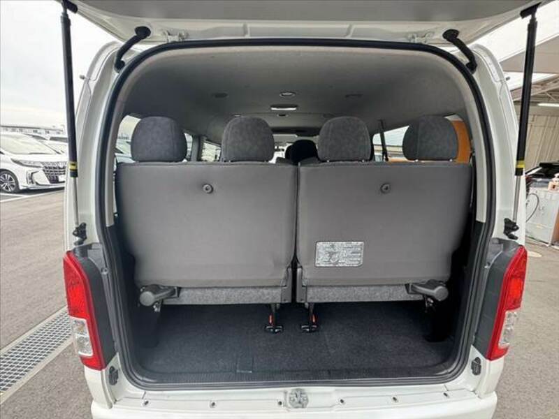 HIACE VAN-19