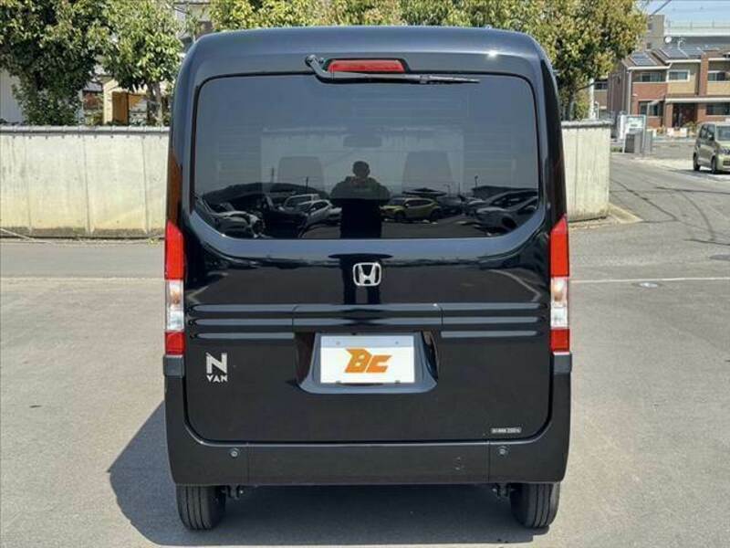 N-VAN