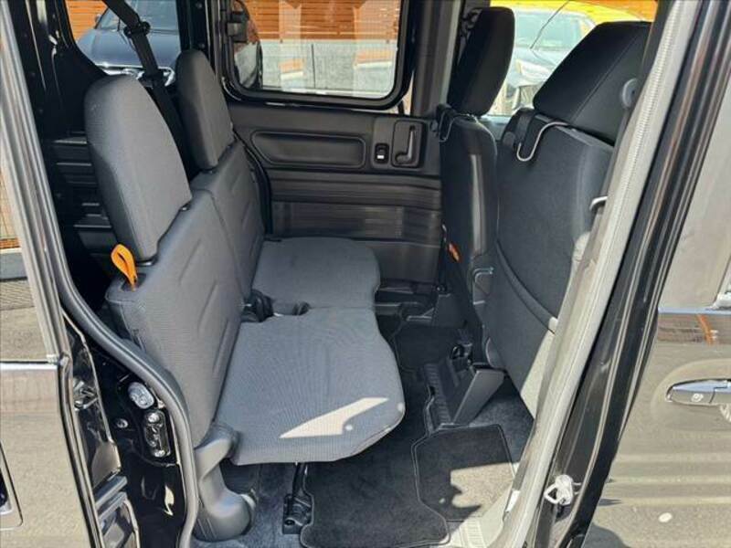 N-VAN