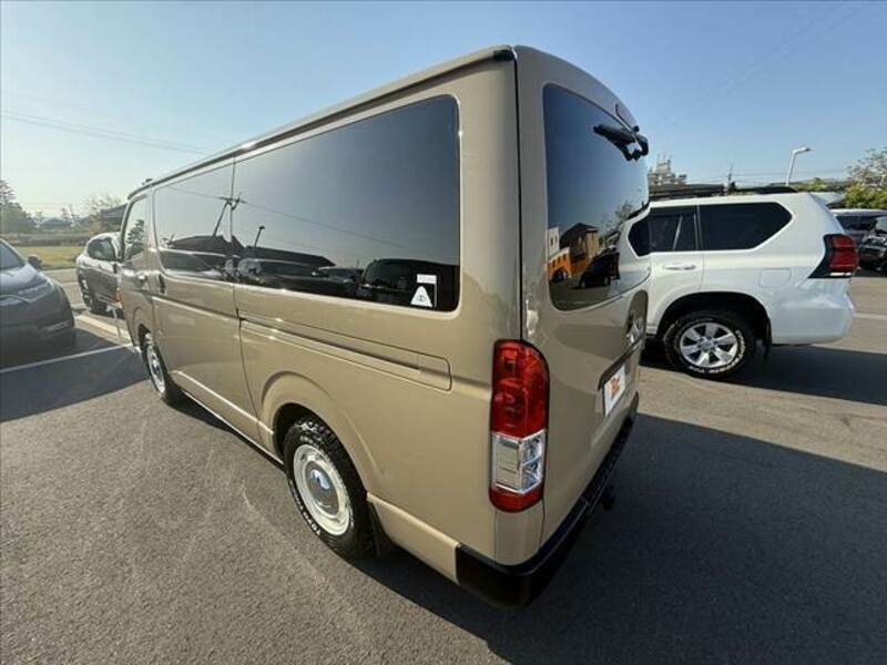 HIACE VAN-12