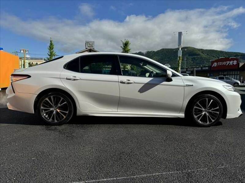 CAMRY-11