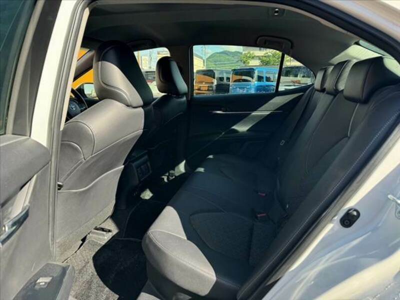 CAMRY-18