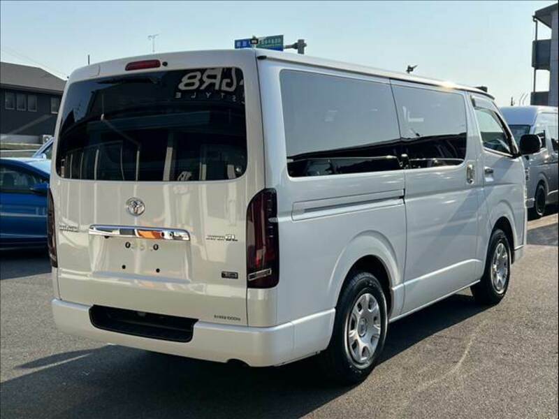 HIACE VAN