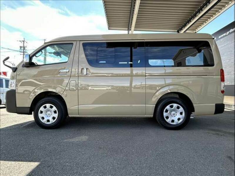 HIACE VAN-12