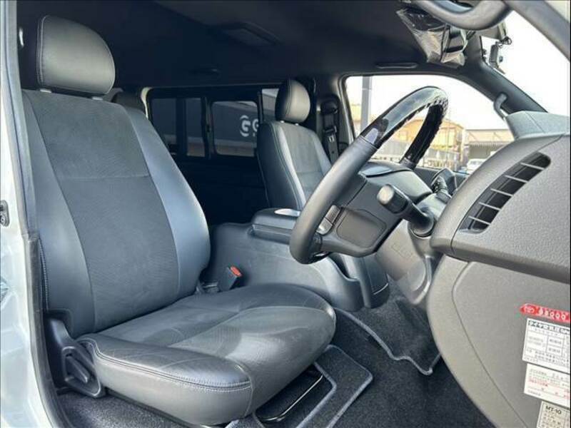HIACE VAN-6