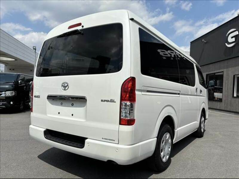 HIACE VAN-14