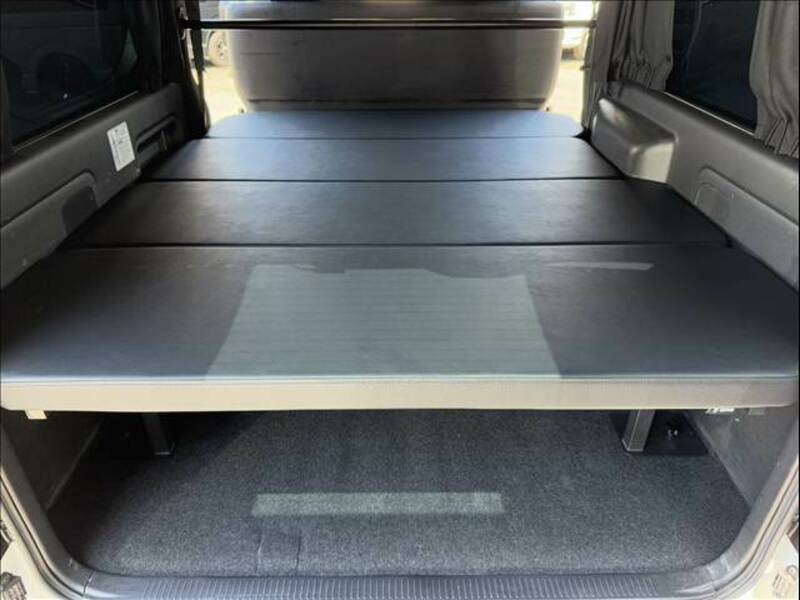 HIACE VAN-8
