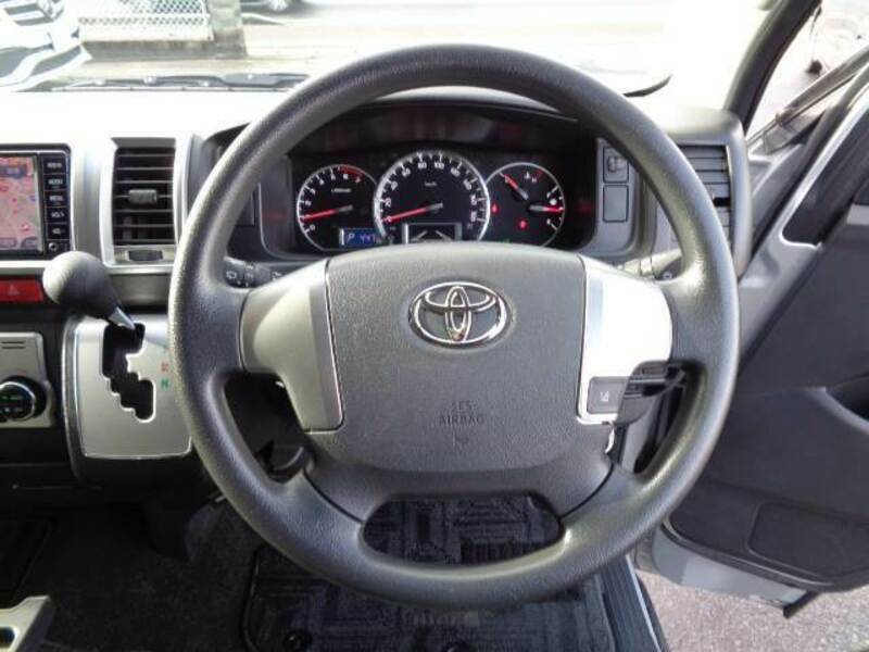 HIACE VAN-3