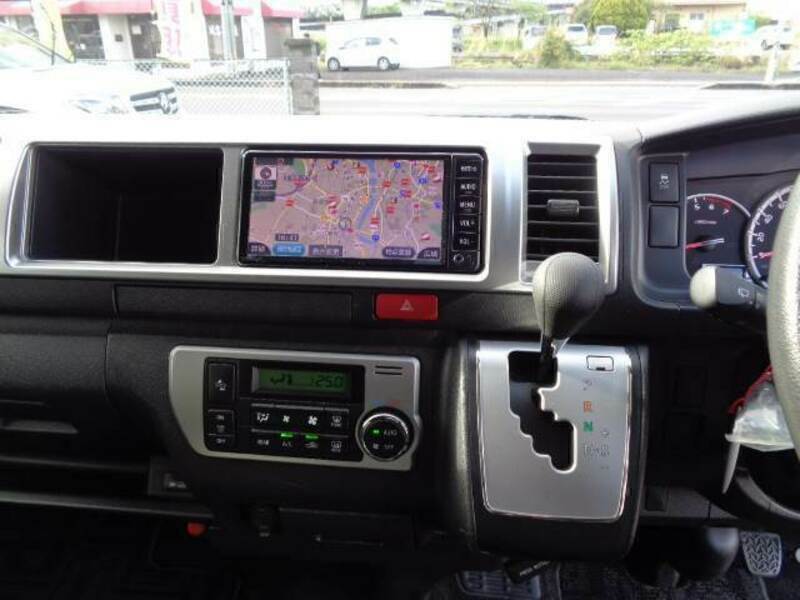 HIACE VAN-4