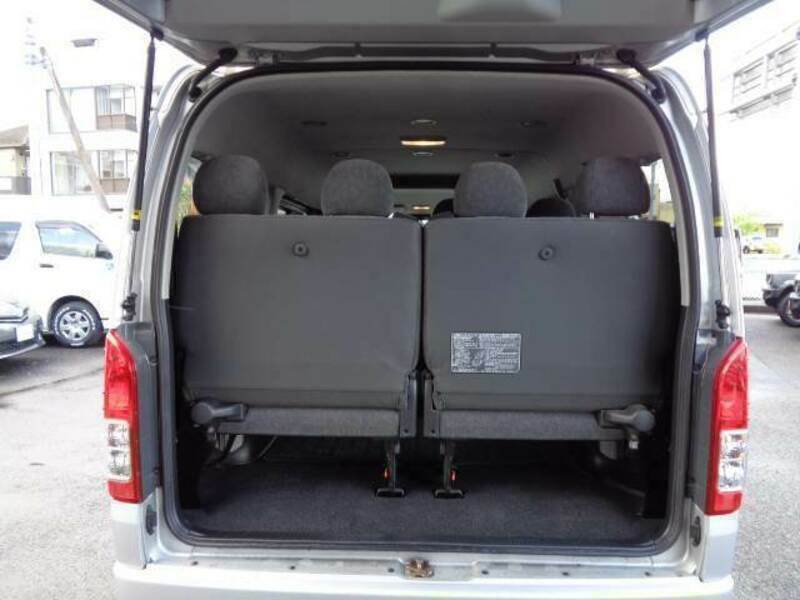 HIACE VAN-9