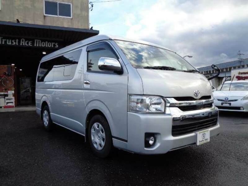 HIACE VAN-12