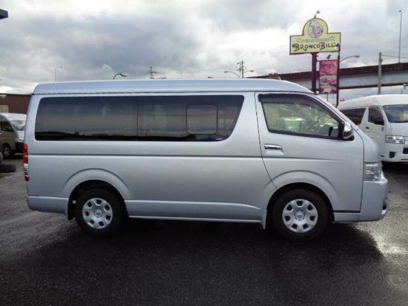 HIACE VAN-13