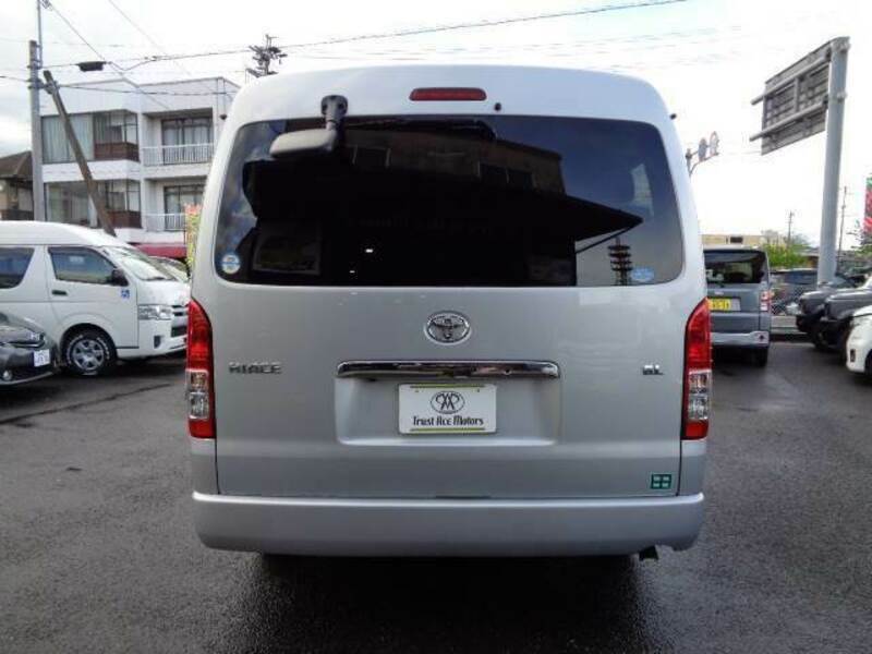 HIACE VAN-14