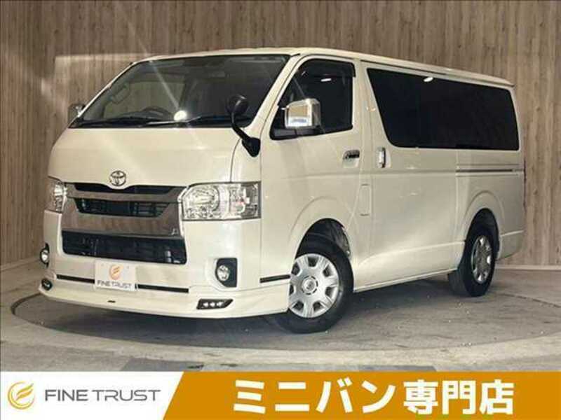 TOYOTA　HIACE VAN