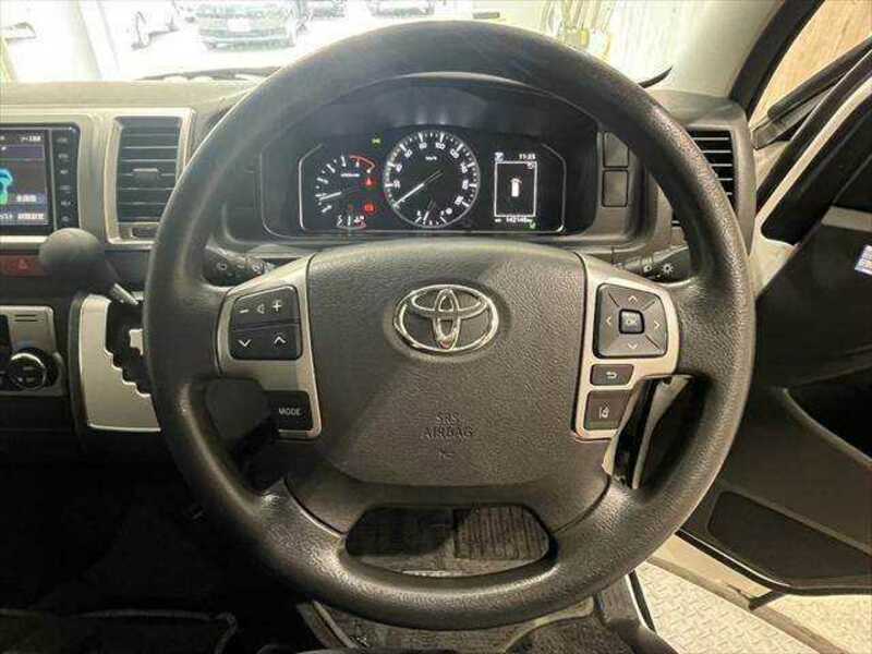 HIACE VAN-8