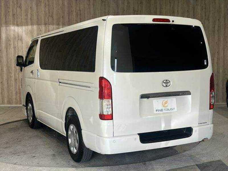 HIACE VAN-17