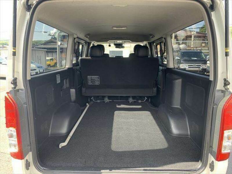 HIACE VAN-8