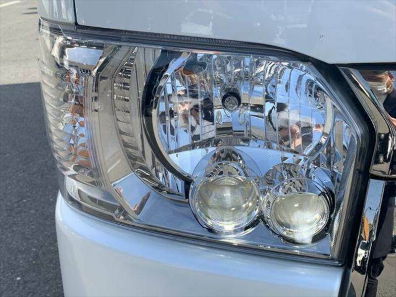 HIACE VAN-10