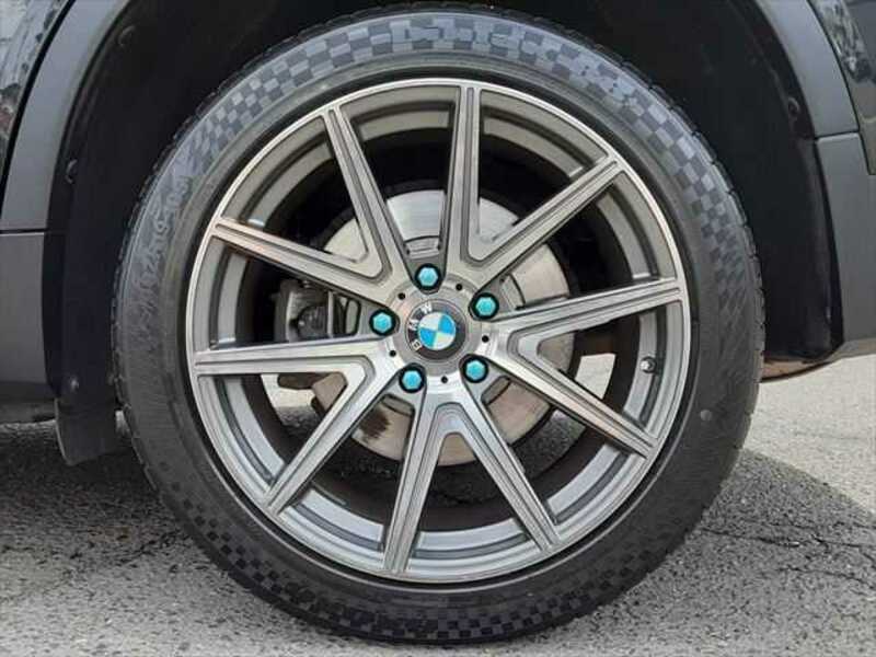 X4