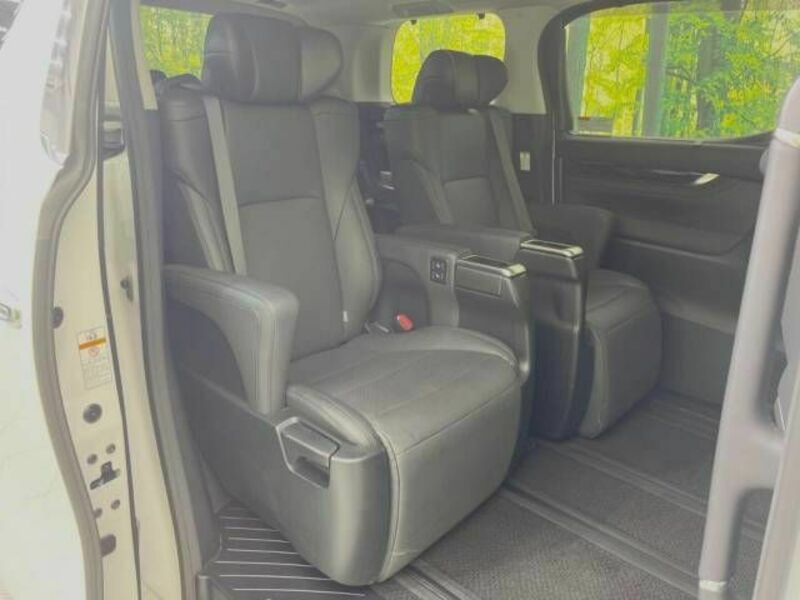 ALPHARD-9