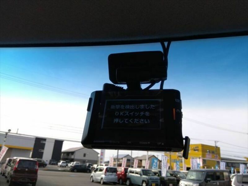 N BOX