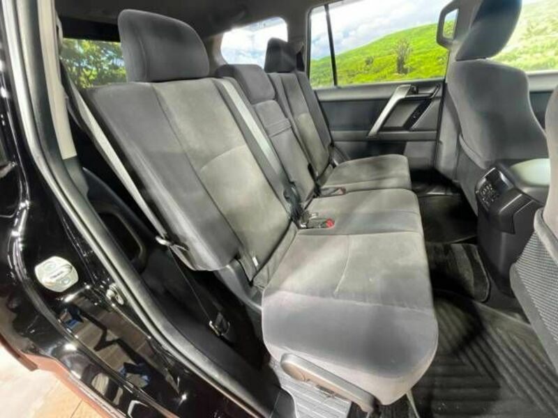 LAND CRUISER PRADO-6