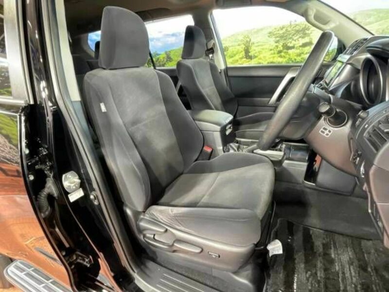 LAND CRUISER PRADO-7