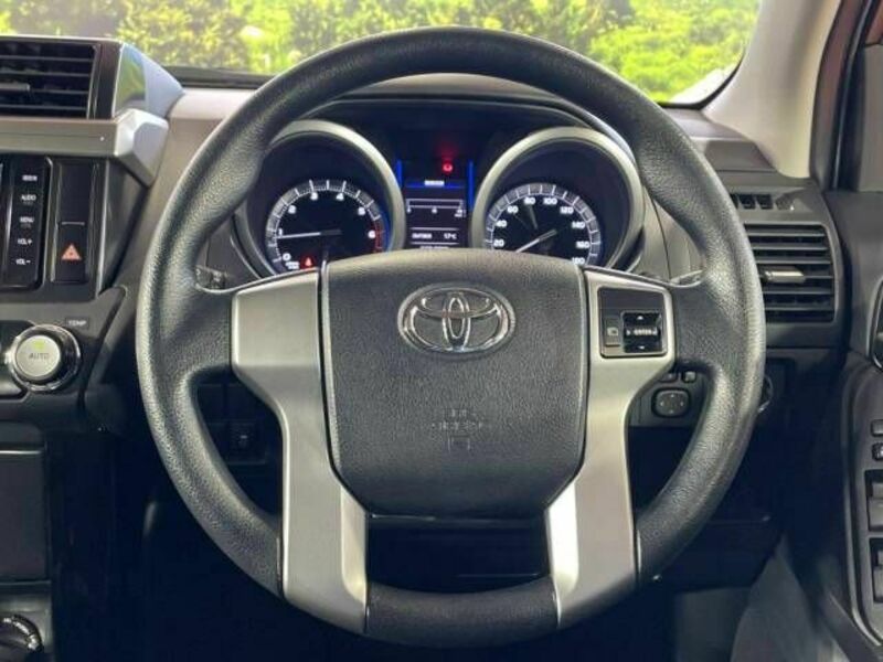 LAND CRUISER PRADO-10