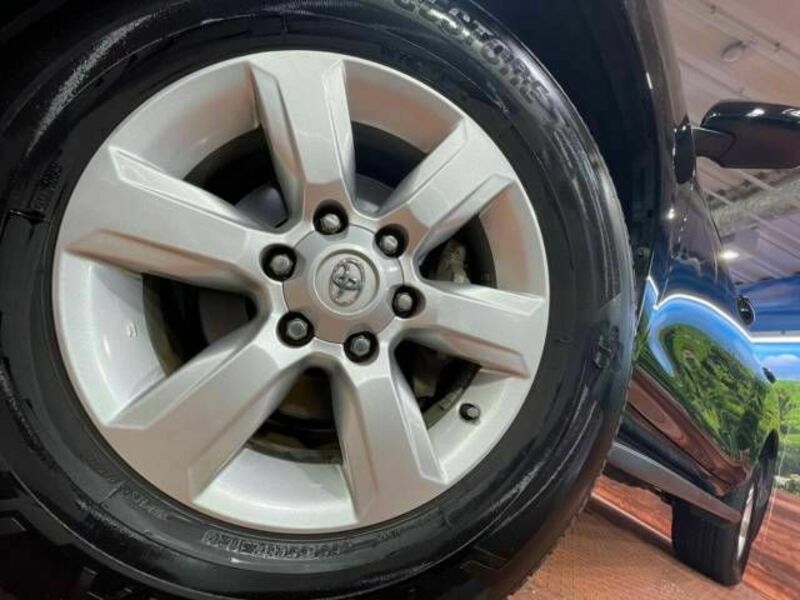 LAND CRUISER PRADO-12