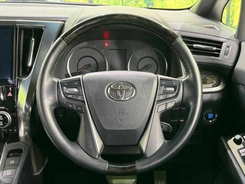 VELLFIRE-11