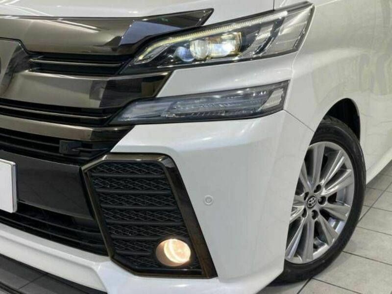 VELLFIRE-12