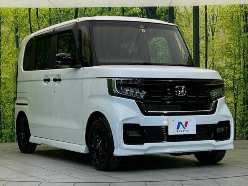 N BOX CUSTOM