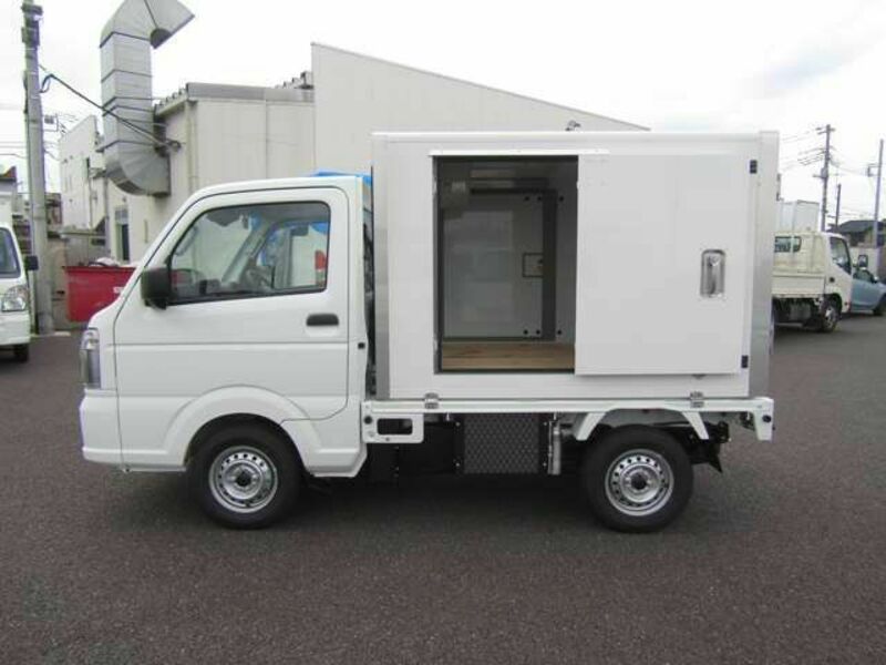 CARRY TRUCK