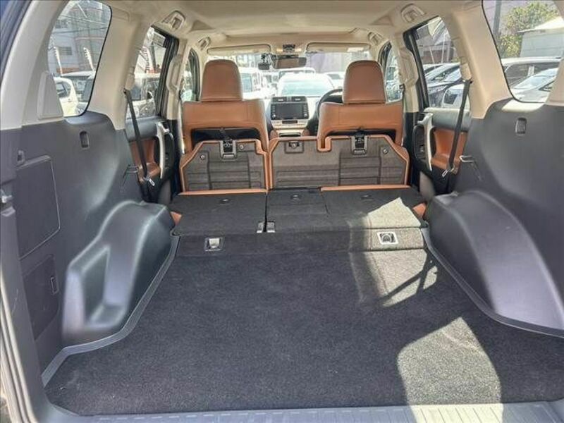 LAND CRUISER PRADO-20