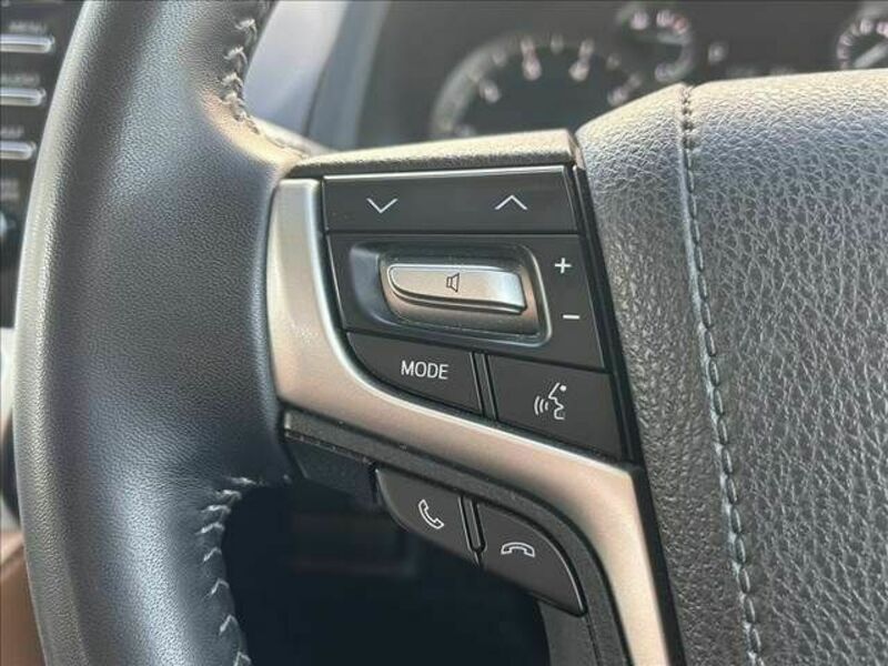 LAND CRUISER PRADO-28