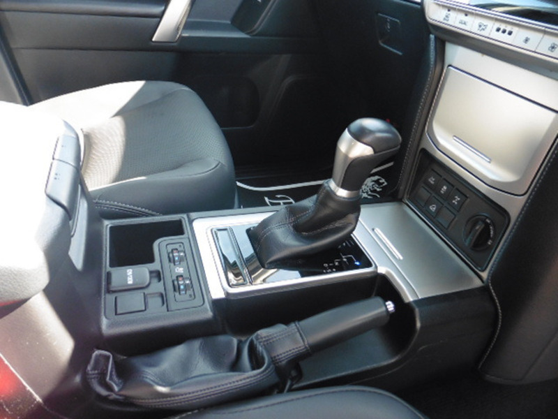 LAND CRUISER PRADO-2