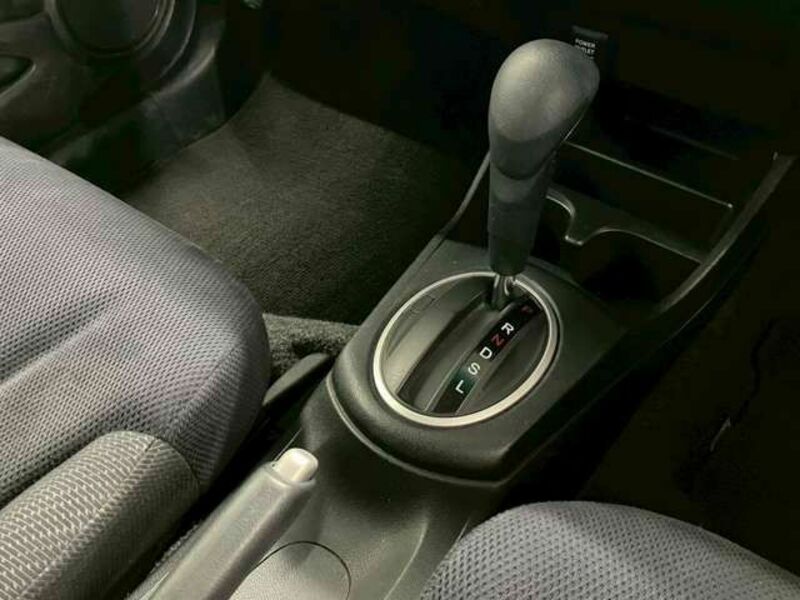 FIT HYBRID-13
