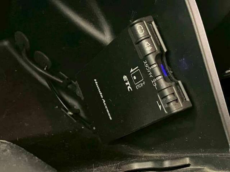 FIT HYBRID-15