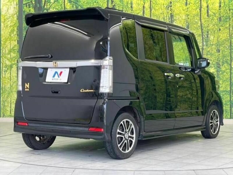 N BOX CUSTOM-17