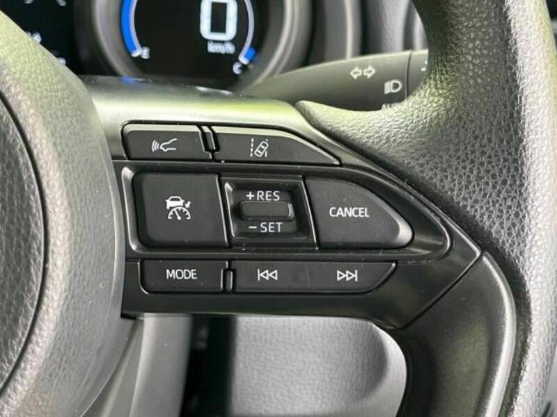 YARIS CROSS-5