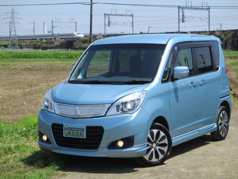 MITSUBISHI　DELICA D2