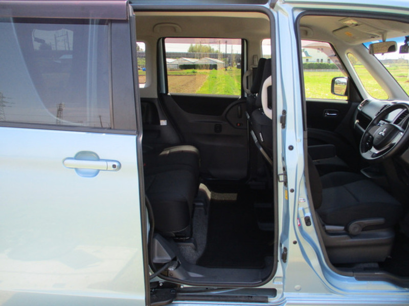 DELICA D2-12