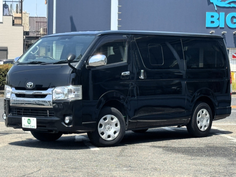 HIACE VAN-1