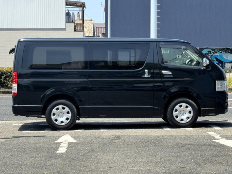 HIACE VAN-8